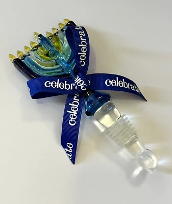 Tapón de botella de vino Menorá de vidrio para celebrar Hanukkah pastel de barro regalo de anfitriona NUEVO Foto 1 de 4