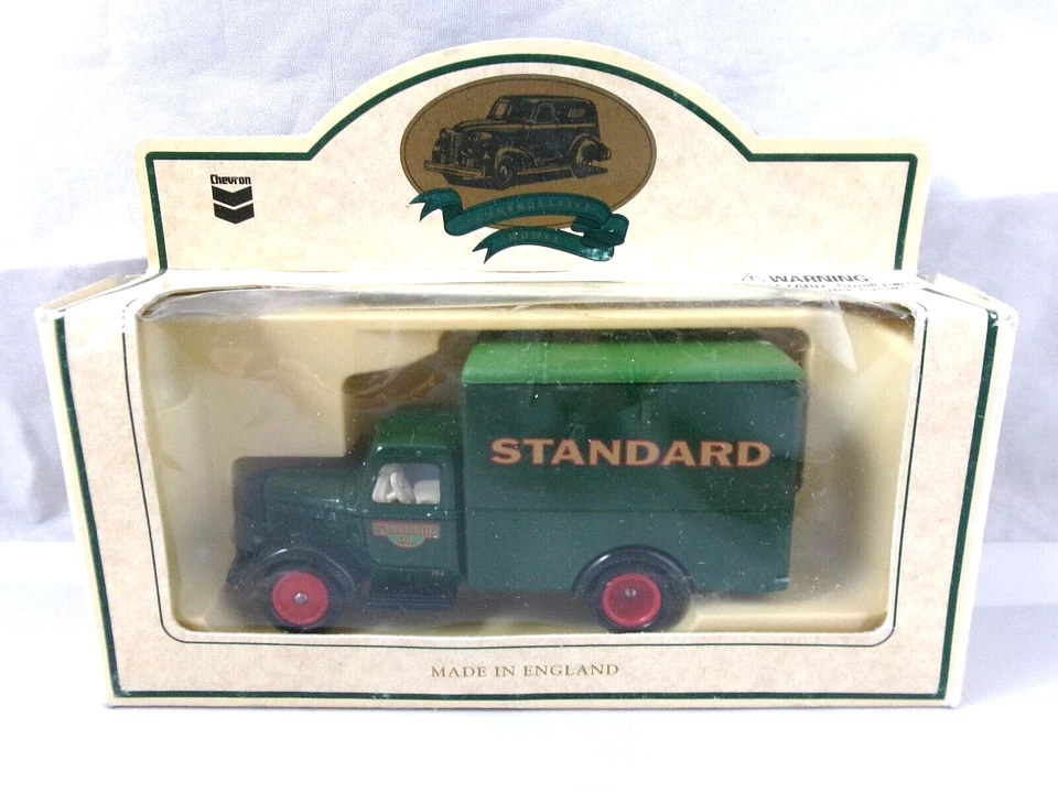 Lledo Chevron Standard Oil Semi Truck and Trailer # 13 O9