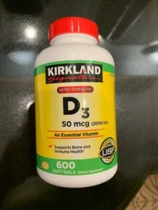 Kirkland Signature Extra Strength Vitamin D3 2000 IU - 600 Softgels - Picture 1 of 3