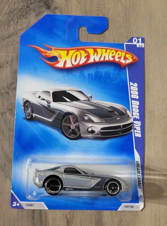 Dodge Viper Hot Wheels 2006 Dream Garage 2009 * plateado * nuevo en paquete escala 1:64 Foto 1 de 1