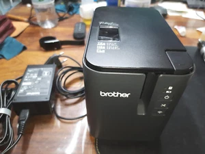 Drucker Brother P-Touch P900W Labelprinter - Bild 1 von 3