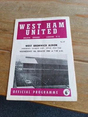 1966 LEAGUE CUP FINAL 1ST LEG WEST HAM UNITED V WEST BROMWICH ALBION 9/3/1966 25 - Image 1 of 3