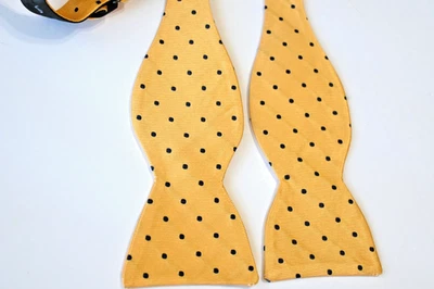 TRAFALGAR МУЖСКОЙ ГАЛСТУК-БАБОЧКА ЖЕЛТЫЙ ГЕОМЕТРИЧЕСКАЯ ШИРИНА: 2,50» ДЛИНА: 13,3/4 = 18» - Изображение 1 из 2