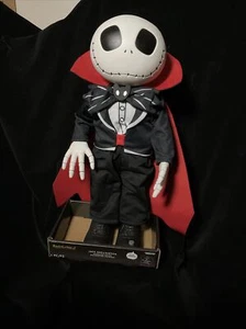 NEW 16" TUX CAPE ANIMATED JACK SKELLINGTON DECOR NIGHTMARE BEFORE CHRISTMAS - Picture 1 of 12
