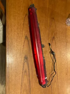 02-09 GMC ENVOY CHEVY TRAILBLAZER REAR HATCH 3RD BRAKE LIGHT RED HIGH OUTPUT - Picture 1 of 11