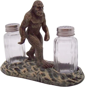 Sasquatch Salt and Pepper Shaker Set Holder, 5.25 Inches - Picture 1 of 5