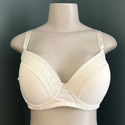 Jessica Simpson 奶油色蕾丝聚拢文胸尺寸 42C — 第 1/4 张图片