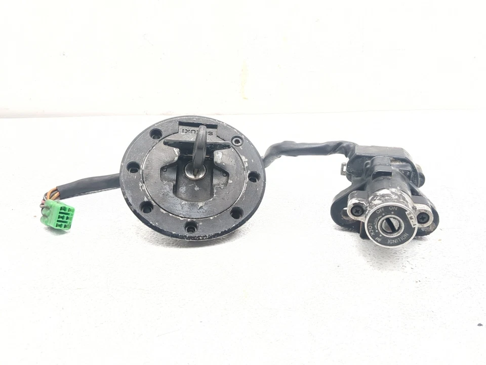 00-04 Suzuki Bandit GSF600S Juego de bloqueo Interruptor de encendido Tapa y llave Foto 1 de 4