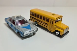 Tomica 47 Nissan Cedric 2800 SGL Airport Taxi & F5 Carpenter School Bus - Picture 1 of 20
