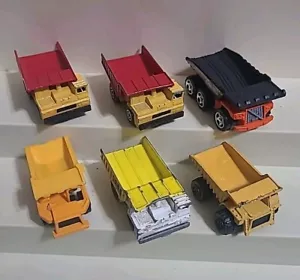 Vintage 1989 Matchbox Yellow/Red/Orange/White Dump Truck 1:140 Scale Diecast - Picture 1 of 10