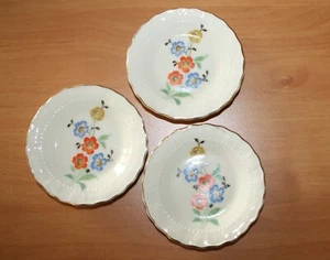 3 kleine Porzellan Tellerchen evtl. für Puppenküche - Bild 1 von 2