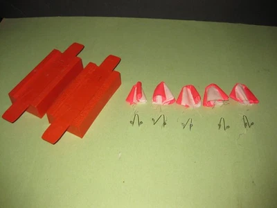 HOT WHEELS CHUTE TRAPS & PARACHUTES - Image 1 of 4