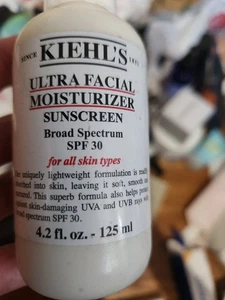 Kiehl's Ultra Gesichtsfeuchtigkeitscreme Sonnenschutz LSF 30 - 125 ML - Bild 1 von 4