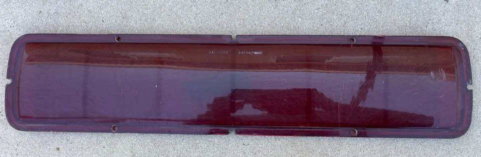 FORD THUNDERBIRD PARACHOQUES TRASERO FRENO LUZ TRASERA LENTE DERECHA O IZQUIERDA 1965 65 OEM #5 Foto 1 de 4