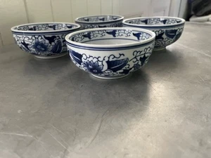 4 Fine Porcelain Momo Soup Noodle Asian Bowls Dishes Blue White Lotus Flower - Picture 1 of 15