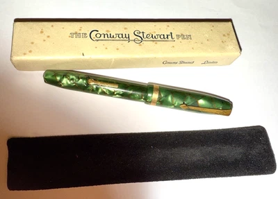 Boxed Conway Stewart 84 Fountain Pen 14ct Gold Nib - Image 1 of 4