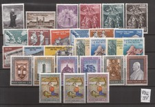 Vaticano annata 1961 MNH ** 28 valori come da scansione