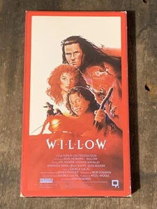 Willow (VHS,1988) - Picture 1 of 7