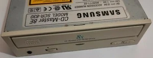 Samsung CD-Master 8E 8x IDE Unidad CD-ROM (SCR-830, Retro, 1996) - Imagen 1 de 3