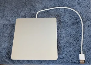 Apple MD564LL/A USB SuperDrive w/USB Type-A Connector Silver - Afbeelding 1 van 6