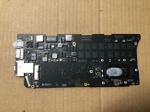 Macbook Pro A1502 motherboard 820-3476-A (not working) - Picture 1 of 4