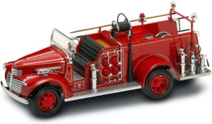 Road Signature Models 1:24 Signature Series #20068 1941 GMC Firetruck - NEW - Picture 1 of 9