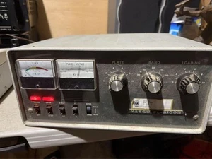 Rare YAESU FL-2100B Linear Amplifier Not tested Power is on - Zdjęcie 1 z 8