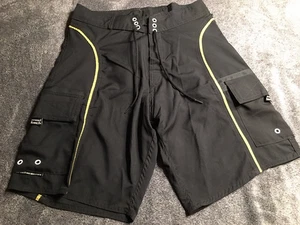 Volcom Boardwear Shorts Vintage Mens Size 30 Mod Tech Black Cargo Tie Close Surf - Picture 1 of 12
