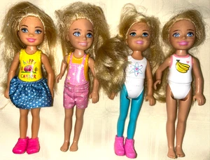 Barbie’s Little Sister Travel Chelsea 5” Gelenkpuppen blonde blaue Augen 4 Stück - Bild 1 von 6