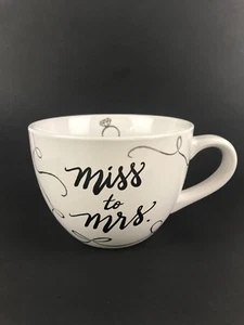Taza Miss To MRS Regalo de Compromiso Taza de Café Sobre Diseños de Rostros Hola Novia Nueva en Caja - Imagen 1 de 9