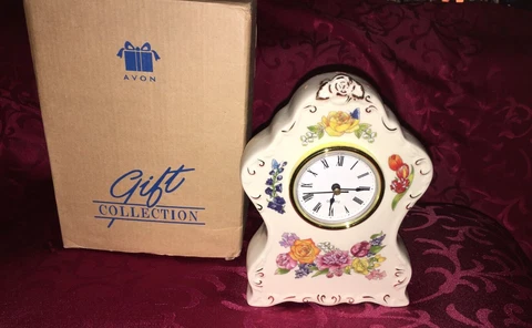 VINTAGE PORCELAIN CLOCK AVON ROMANTIC FLOWERS QUARTZ in BOX WORKS GREAT Cover