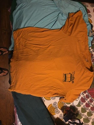 Camiseta Uniqlo UT Hawaii The Bus M Foto 1 de 2