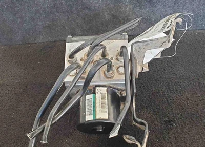 Chevrolet TrailBlazer EXT 2006 conjunto de bomba de freno antibloqueo sin control de frenos Foto 1 de 4