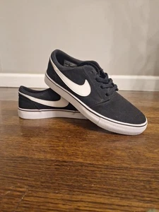 Nike SB Portmore Skate Shoes Sneakers  Youth Kids Size 6 6Y NEW - Picture 1 of 10