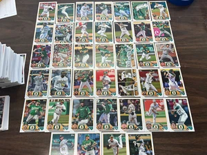 Juego de radiocontrol Topps Oakland 2023 como equipo serie 1 2 y actualización 39 tarjetas-19 Ruiz Bleday - Imagen 1 de 1