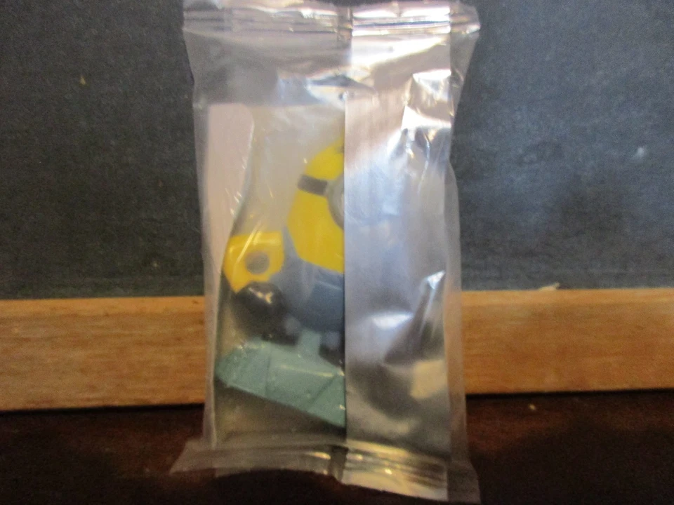 NEW 2015 General Mills Toy minion despicable me figure ornament yellow blue fun  - Image 1 of 1