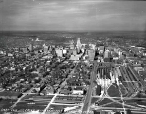 Houston Texas in 1938 POSTER 24 X 18 Inches Wall Art - Picture 1 of 2