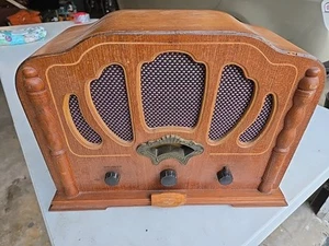 THOMAS COLLECTORS EDITION AM/FM RADIO #0948 MODEL BD 110 - Tested And Works! - Picture 1 of 7