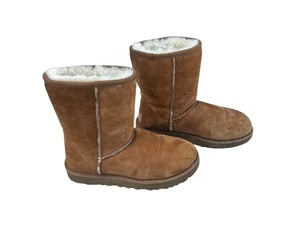 UGG CLASSIC CHESTNUT SUEDE SHEEPSKIN WOMENS BOOTS SIZE US 6 UK 4 EU 37 - Picture 1 of 12
