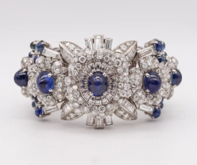 Pulseras florales con zafiros azules cabujón y diamantes blancos creados en laboratorio Foto 1 de 4