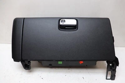 Porsche Cayman S 718 982 2018 Dash Glovebox Assembly RHD J193 - Imagem 1 de 4