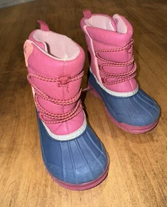 OshKosh B'Gosh Unisex-Child Wilder Snow Boot - Size 6M - Stay Warm and Stylish - Picture 1 of 6