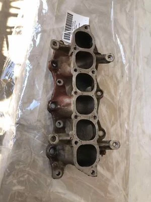 2001 - 2003 MITSUBISHI MONTERO SPORT Engine Upper Intake Manifold Assembly 3.0L - Image 1 of 4