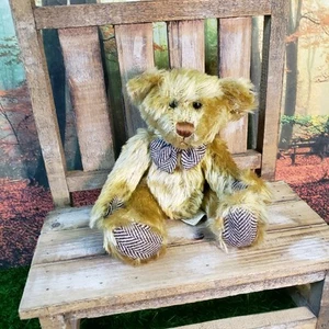 First & Main seltener Bär Sitzsack Plüsch #1482 braun mit Fliege Stofftier Spielzeug  - Bild 1 von 5