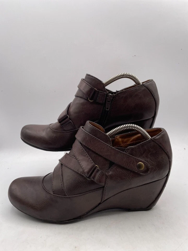 Natural Soul by Naturalizer Elle Boot Women's Sz 9.5 Brown Leather Zip - Image 1 of 4