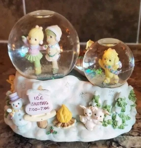 Precious Moments Skater's Waltz Snow Globe  - Picture 1 of 5