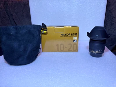 *Excellent* Nikon AF-P DX Ultra Wide Angle NIKKOR 10-20mm f/4.5-5.6G VR Lens - Image 1 of 3