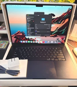 Apple MacBook Air M4 15 Zoll (16GB RAM 256GB SSD 10 Core) - Mitternacht - SCHNELLER VERSAND - Bild 1 von 13