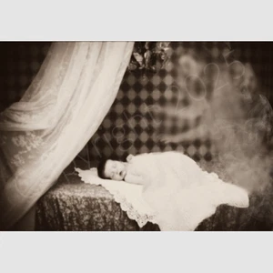 Ghost Mother Baby Photo Strange Print Old Spirit Photography Scary Victorian - Picture 1 of 1