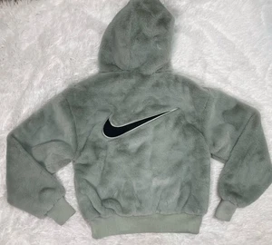 Chaqueta Nike Sportswear Essentials de piel sintética para mujer talla XS gris-verde Haze DD5116 - Imagen 1 de 12